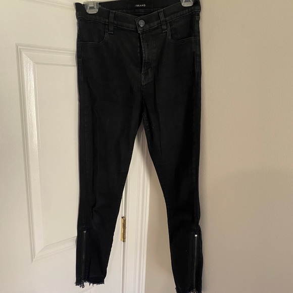 JBRAND Alana High Rise Crop Skinny in Fearless - Picture 10 of 11